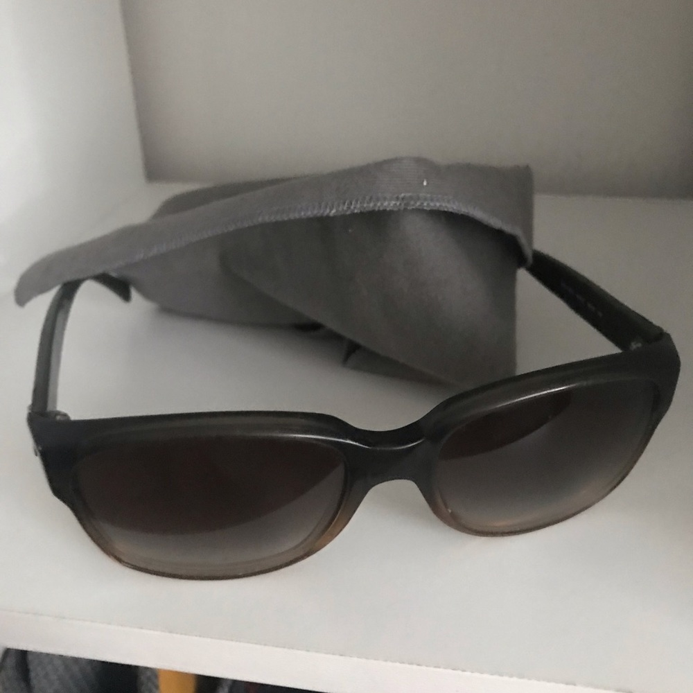 Alexander Mcqueen sunglasses bought in 2016